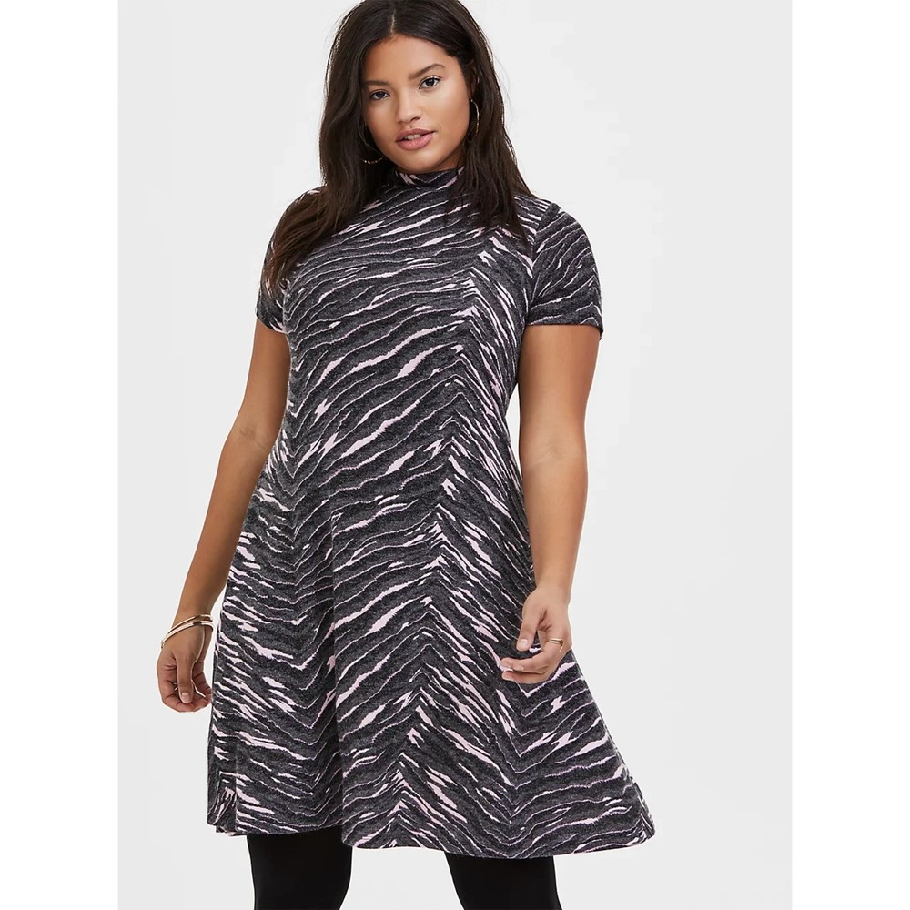 NWT TORRID Dark Gray Pink Zebra Hacci Mock Neck Trapeze Dress Size 2
